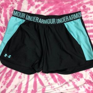 Under Armour short